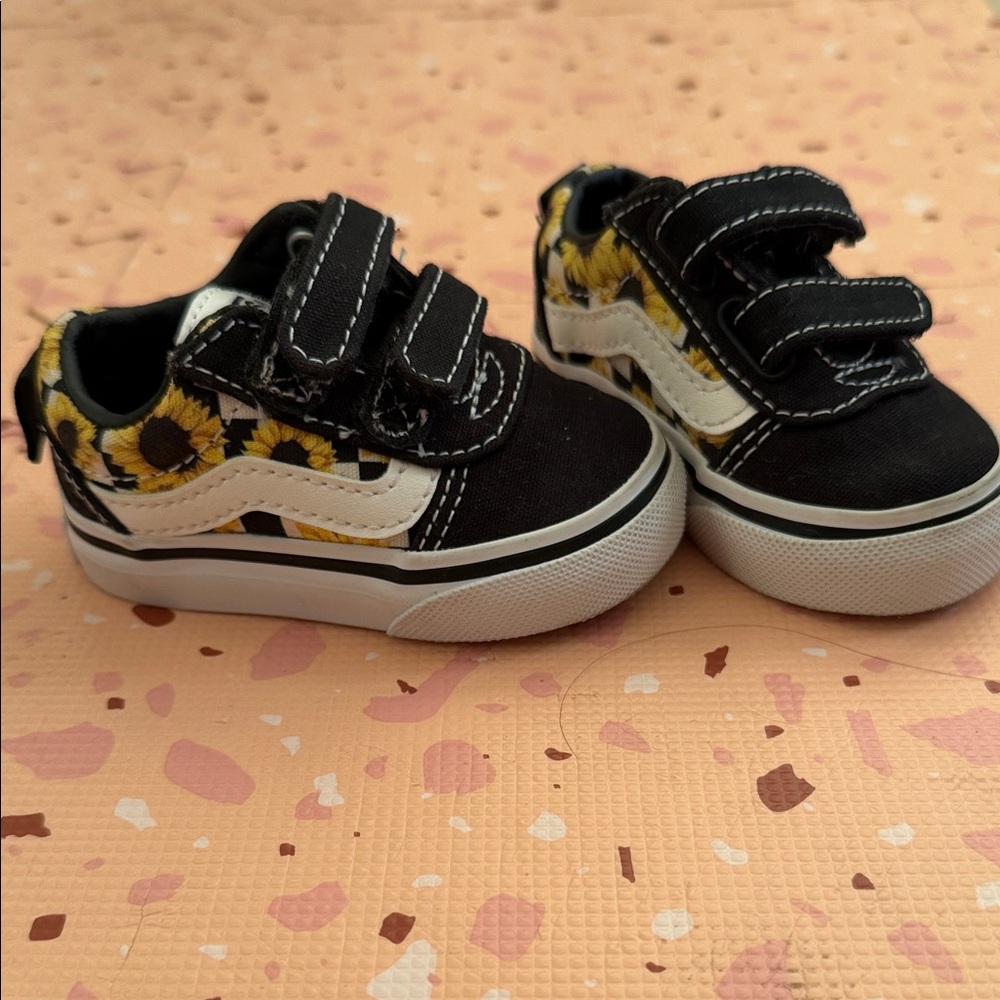 Vans Kids Sneakers with Sunflower Design